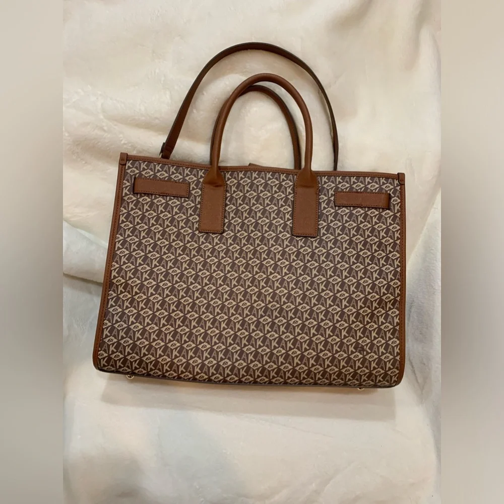 Anne Klein Large Cube Logo Work Tote Purse Messenger Bag